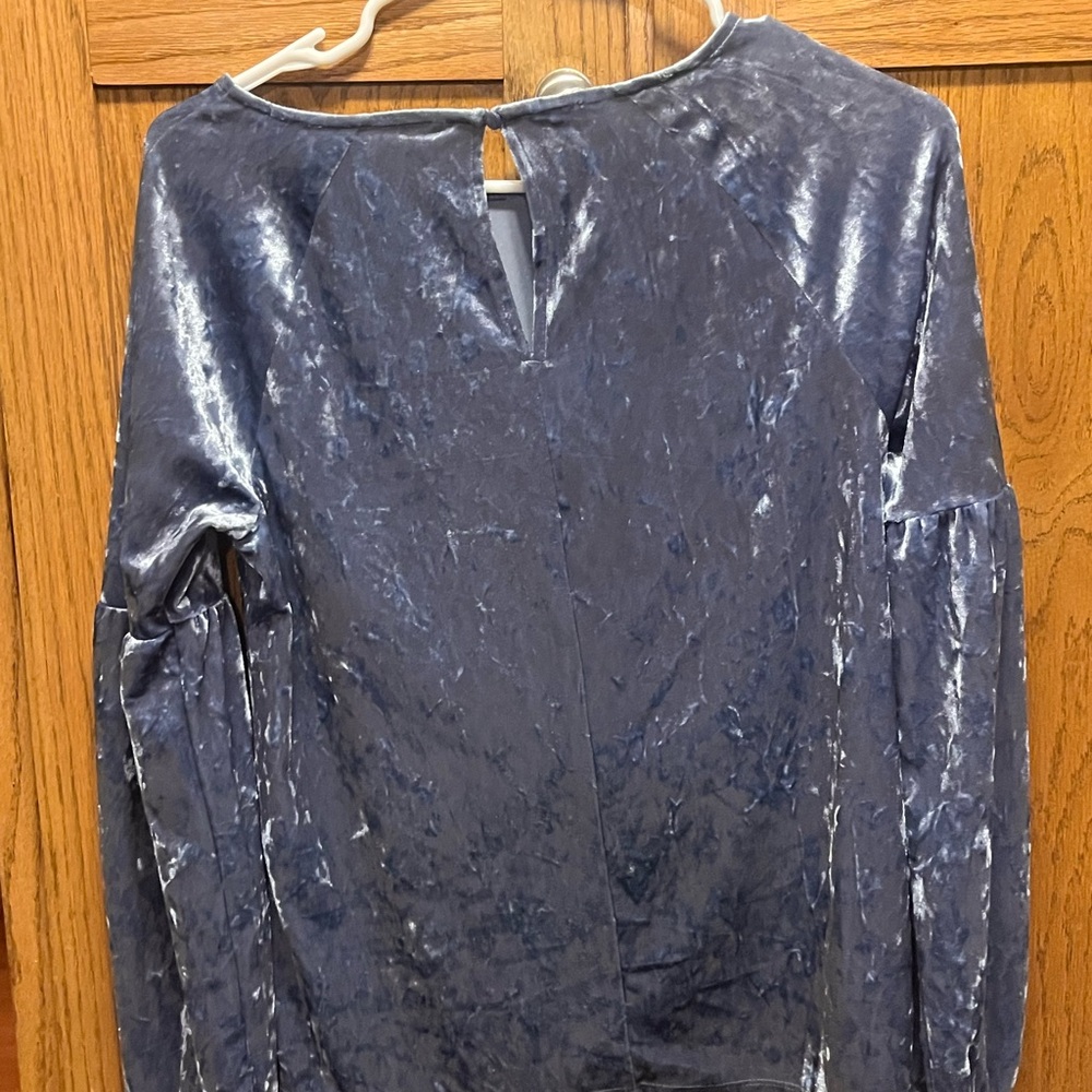 LC Lauren Conrad Shimmering Navy Velvet Blouse - Picture 4 of 5